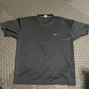 Nike Men's Dark Gray Short Sleeve Tee